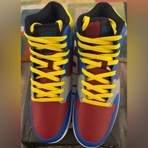 And1 men’s 8.5 slam mid TPR - new in box